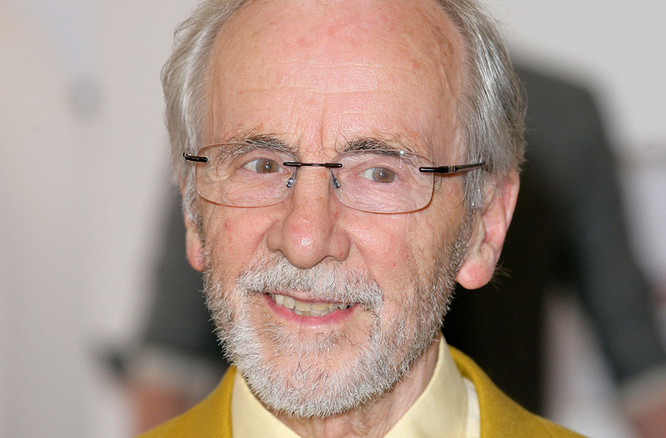 Tributes flood in for Fawlty Towers star Andrew Sachs