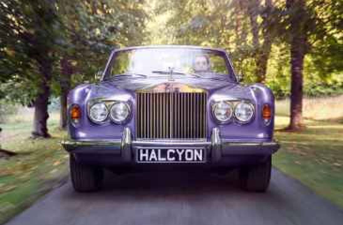 Halcyon remastered Rolls-Royce Corniche embarks on a Grand Tour of the Arabian Peninsula, starting at the Bahrain Concours of Elegance