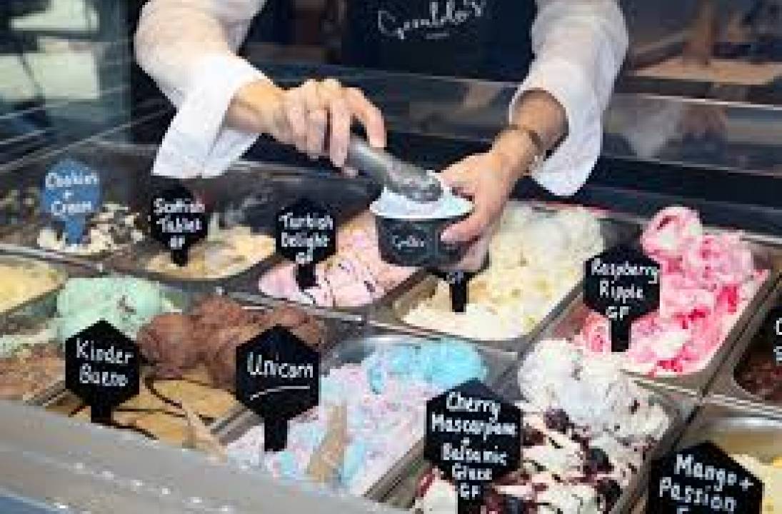 Birmingham crowned West Midlands “gift basket capital” as specialist sweet store explains how to build your own